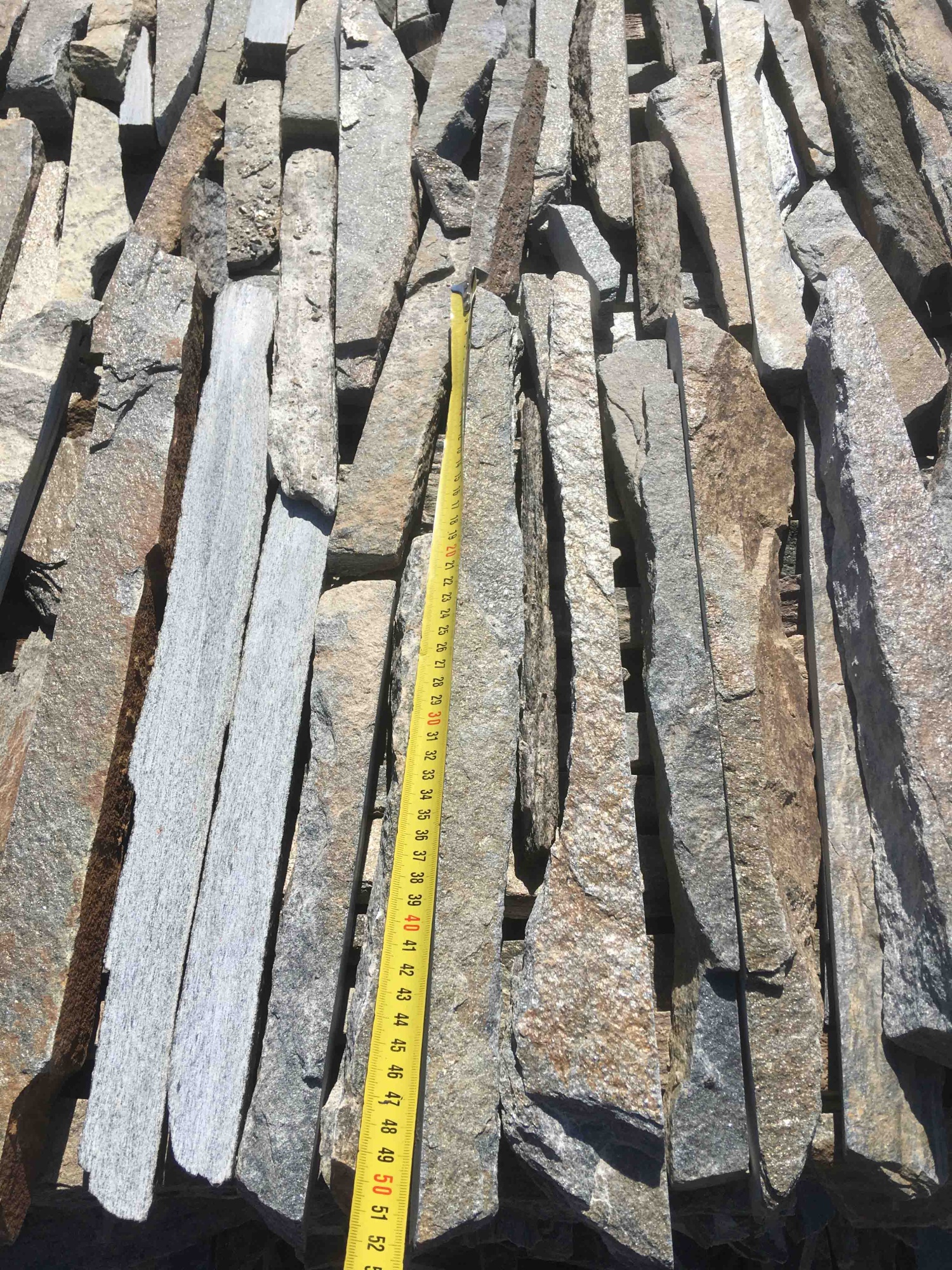 Горбушка златолит мультиколор для облицовки купить в Дмитрове