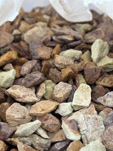 Златолит персиковый декоративная каменная крошка купить в Дмитрове