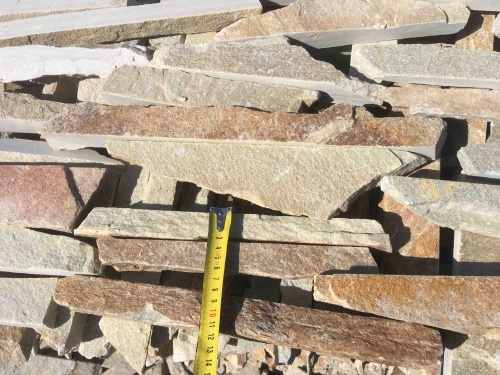 Горбушка златолит золотистый для облицовки купить в Дмитрове