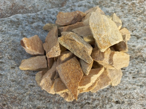 Златолит жёлтый декоративная каменная крошка купить в Дмитрове