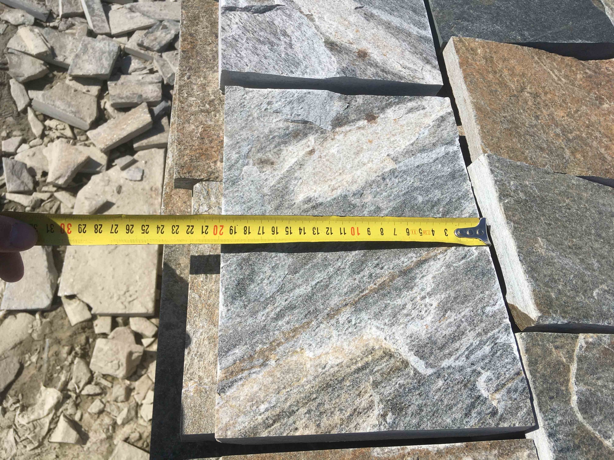 Плитка пилёная златолит Уральский для фасада купить в Дмитрове