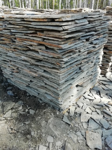 Плитняк златолит Уральский для цоколя, отмостки купить в Дмитрове